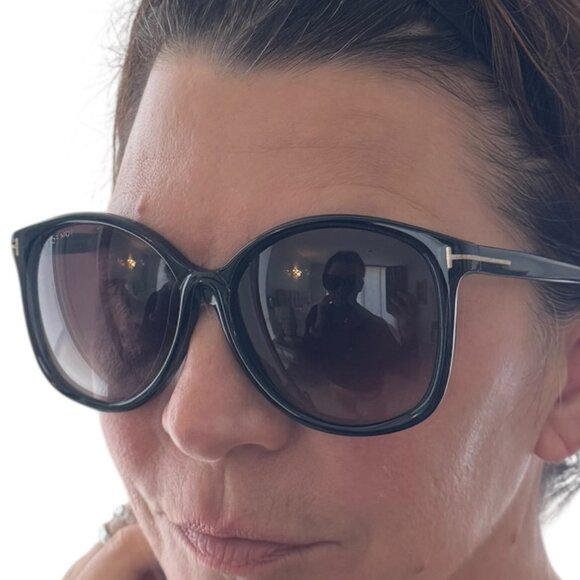 Tom Ford  Made in Italy Sunglasses - Black frame with velvet case - Picture 1 of 5